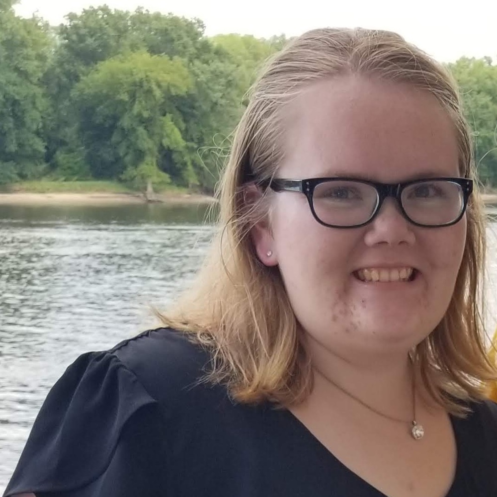 Meet your Posher, Kayce